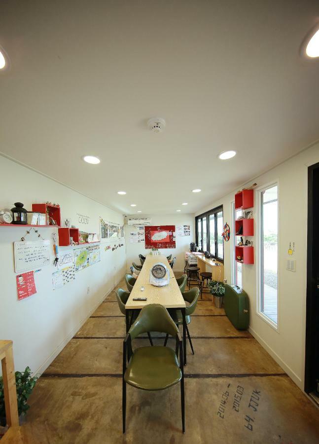Jjuk Guesthouse Чеджу Екстериор снимка